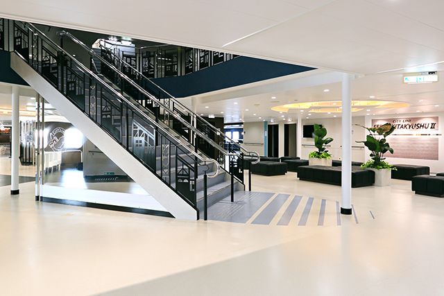 福岡~大阪 エントランス2