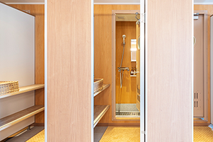 シャワールーム