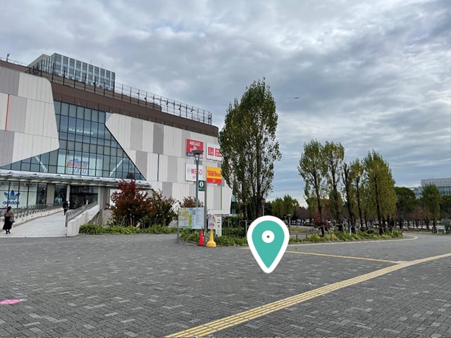 ダイバーシティ東京 プラザ 前