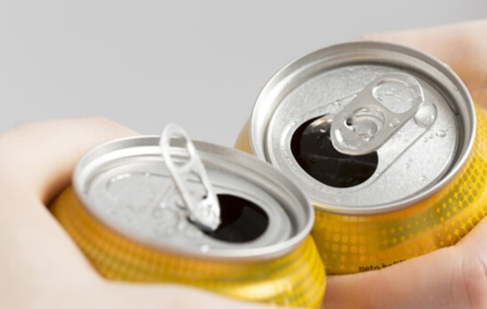高速バスで飲酒していいの？乗車前は？お酒に関する規則と注意点